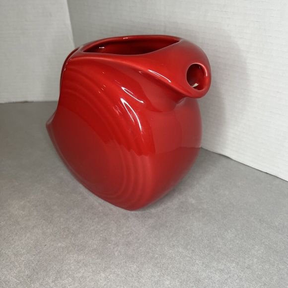 Fiesta Ware Scarlet Red Large 7.5" Disc Pitcher 67oz Homer Laughlin Made In USA - Picture 5 of 9